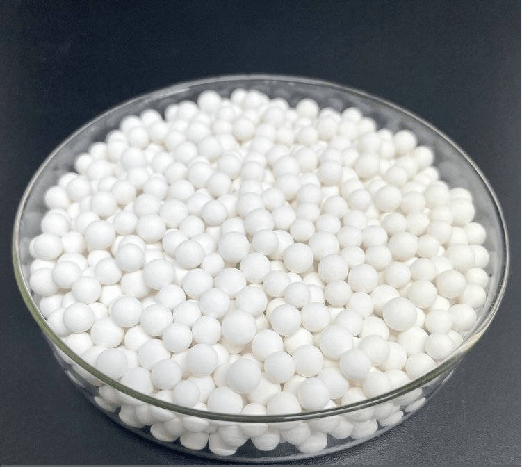 活性氧化铝吸附剂 解析小颗粒铝球（CAS 1302-74-5）的性能与应用